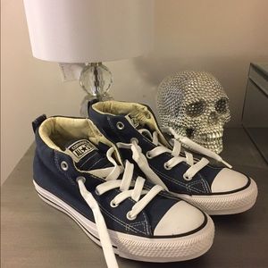 Navy blue high top converse women 7.5 or men 5.5